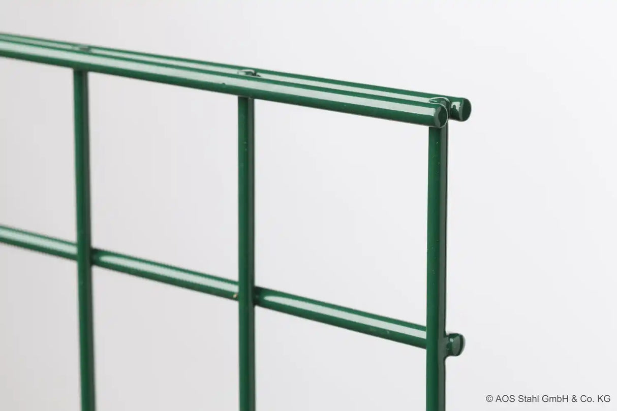 Detail der Drahtstärke 5/4/5 mm am Komplettset in Moosgrün RAL 6005