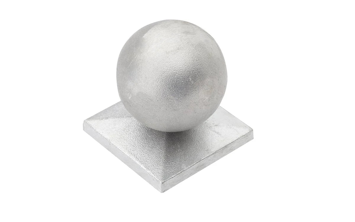 Pfostenkappe mit Kugel 60 x 60 mm aus Aluminium natur in Silber