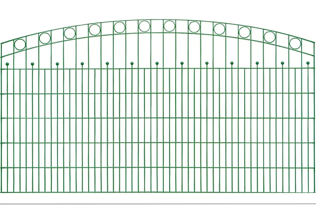 Schmuckzaun Wien mit Oberbogen, Kreisornamenten und Zierkugeln in Moosgrün RAL 6005, freigestellt, Elementbreite 251 cm
