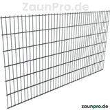 Doppelstabmatte 8/6/8 Anthrazit RAL 7016 – Perspektivansicht Zaunfeld schräg, schwere Ausführung, Drahtstärke 8/6/8 mm