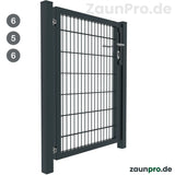 Gartentor 6/5/6 Anthrazit RAL 7016 – Perspektivansicht geöffnet, einflügeliges Metalltor mit Torpfosten