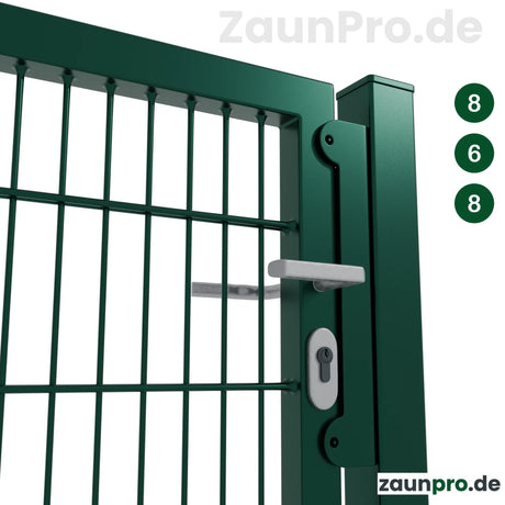 Gartentor 8/6/8 Moosgrün RAL 6005 – Detailansicht Türdrücker und Profilzylinder-Schloss, stabiles Metallgartentor