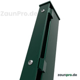 Zaunpfosten mit Abdeckleiste 40×60 mm Moosgrün RAL 6005 – Detailansicht der Abdeckleiste, pulverbeschichtet, zum Einbetonieren
